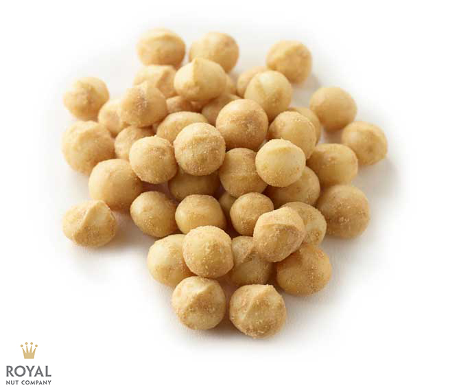 wasabi macadamia a white background image with a pile of wasabi macadamia